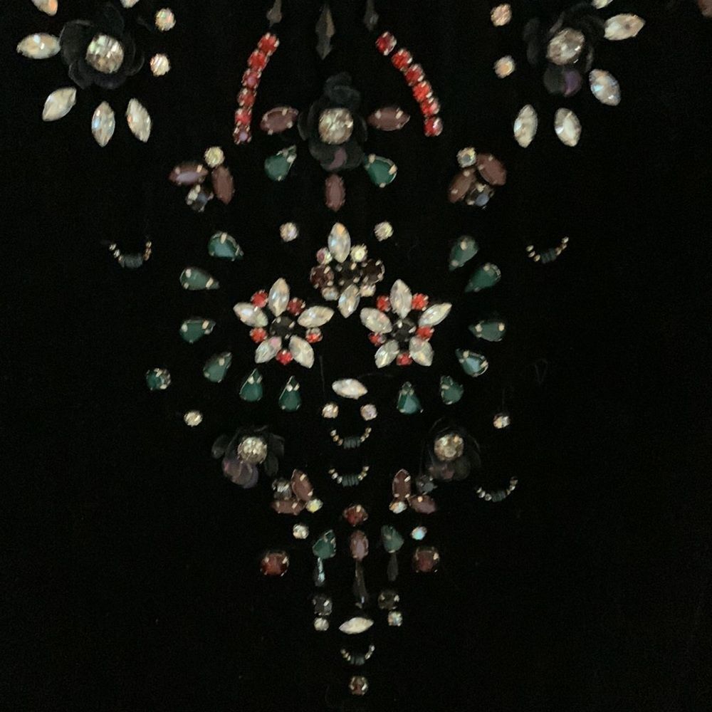 Ecote’ Jasmina crystal embellished black velvet sleeveless shift dress - Picture 8 of 12